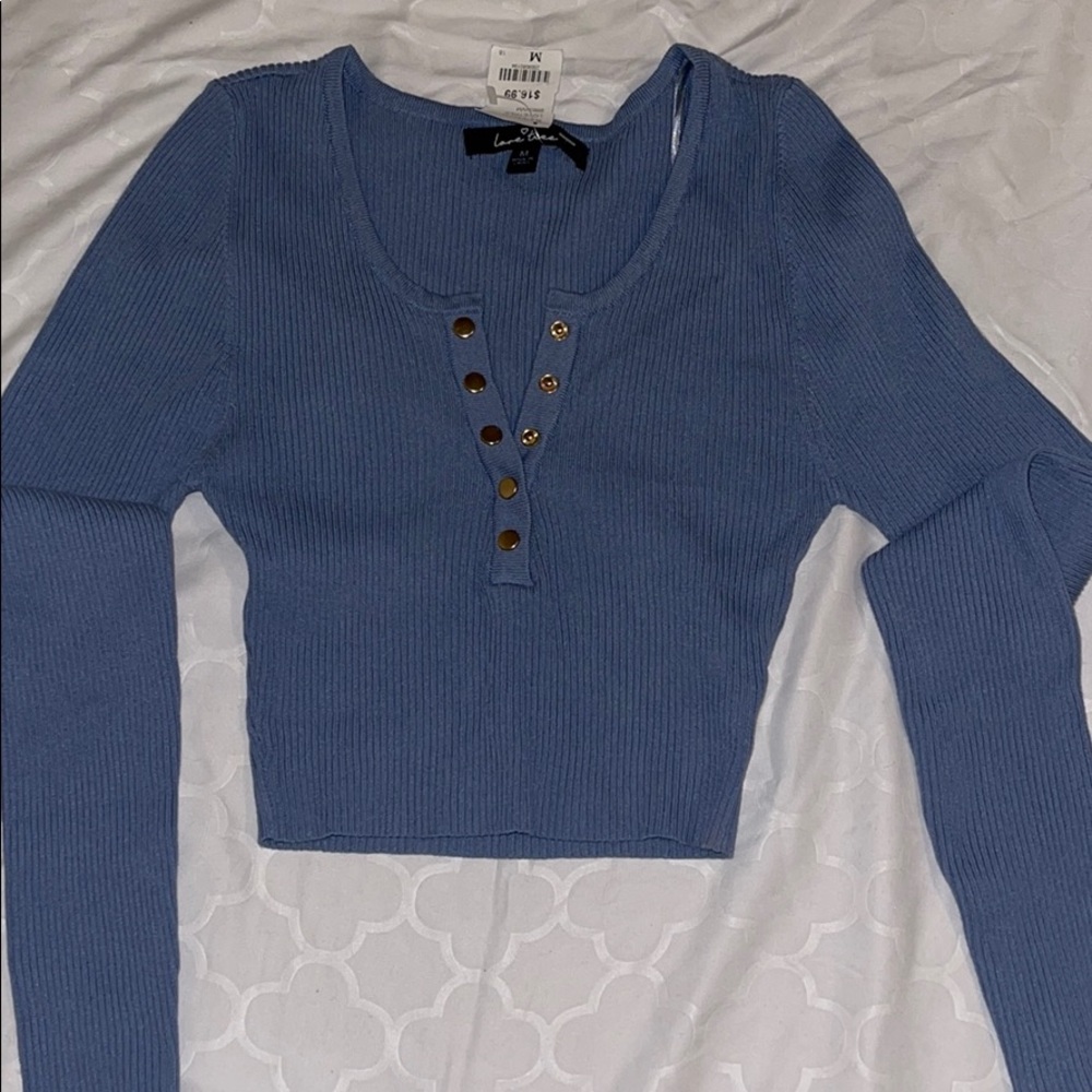 Long sleeve crop top